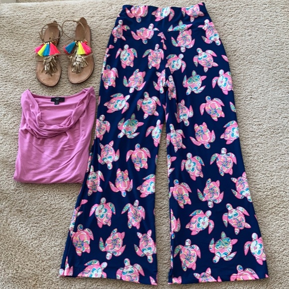 Simply Southern Turtle Print Wide Leg Pants - Picture 4 of 5